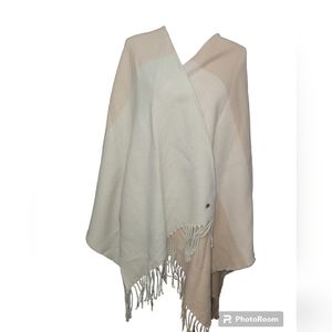 SOIA & Kyo Color Block Neutral rose pink wrap Fringe  shawl soft knit scarfigan